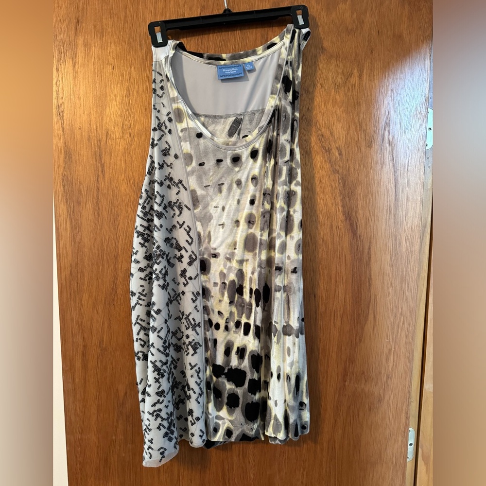 Simply Vera Wang tunic tank top, black and white xl